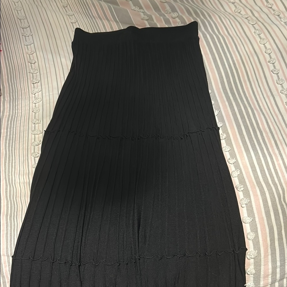 Elegant Black Pleated Skirt
